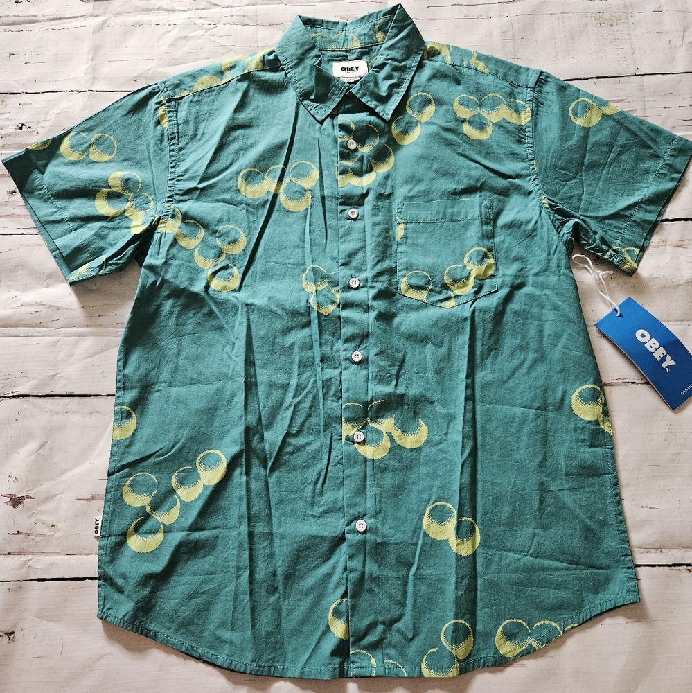 New Obey Men's Organic Cotton Short Sleeve Button Down Shirt Size Small